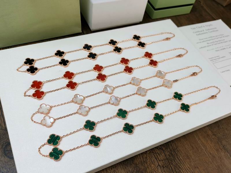 Van Cleef & Arpels necklace 10yxq06